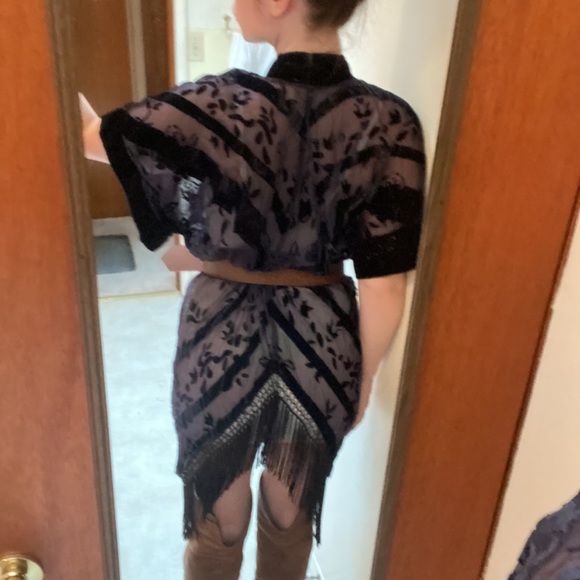 Ecote β’ Blue Velvet Fringe Kimono - Picture 6 of 15